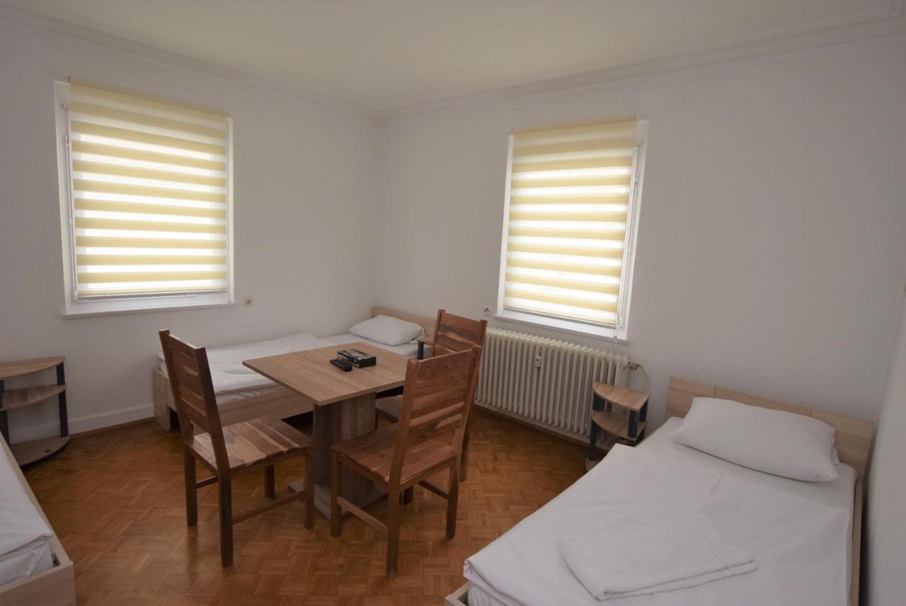 Nuertingen Zimmer 外观 照片