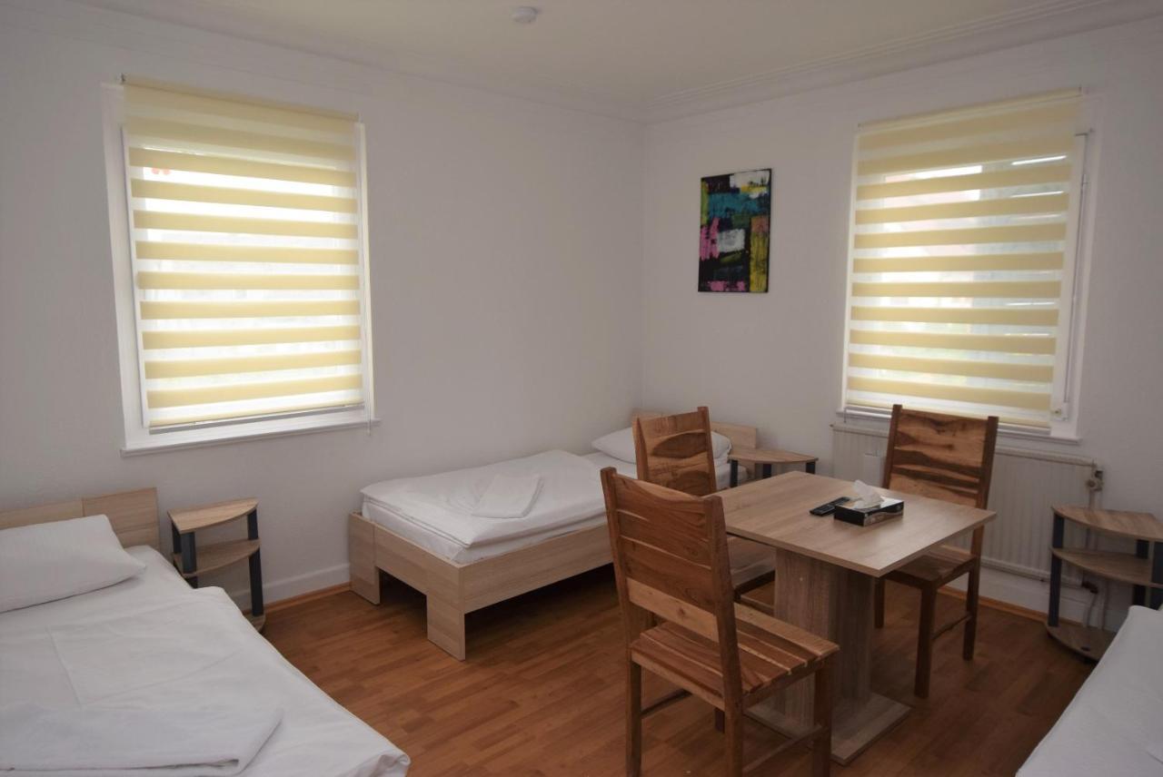 Nuertingen Zimmer 外观 照片