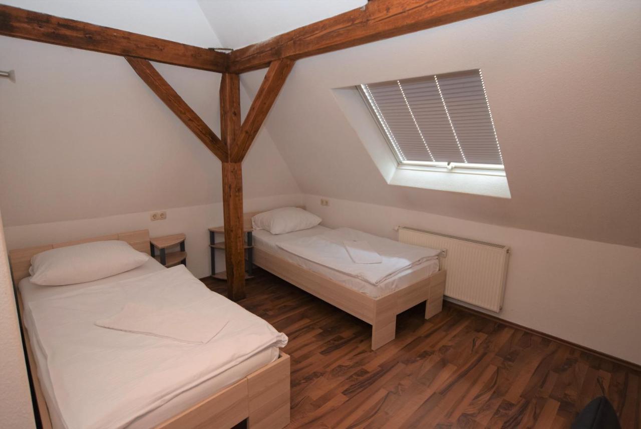 Nuertingen Zimmer 外观 照片