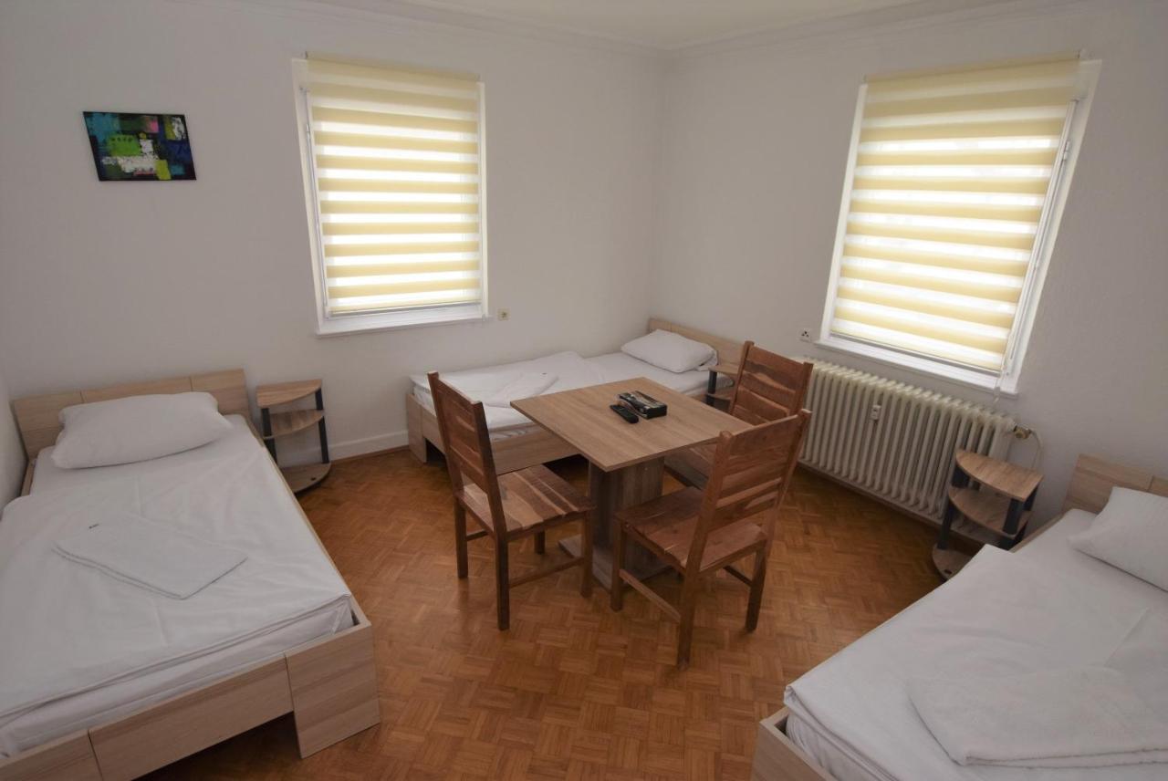 Nuertingen Zimmer 外观 照片